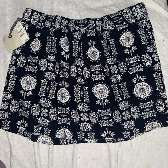 Hinge Mini Skirt - Picture 2 of 5